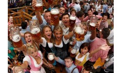 Lịch sử lễ hội bia Oktoberfest