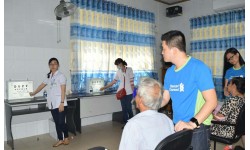 Ngân hàng Standard Chartered Việt Nam chăm sóc mắt miễn phí ở Bà Rịa Vũng Tàu