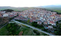 Thị trấn tuyệt đẹp trả 2.000 euro để dân đến nhập cư