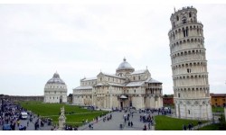 Tháp nghiêng Pisa đang dần "đứng thẳng"