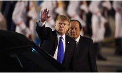 Hình ảnh đầu tiên của Tổng thống Trump tại Hà Nội