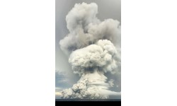 Kinh hoàng vụ nổ núi lửa tương đương 1.000 quả bom nguyên tử