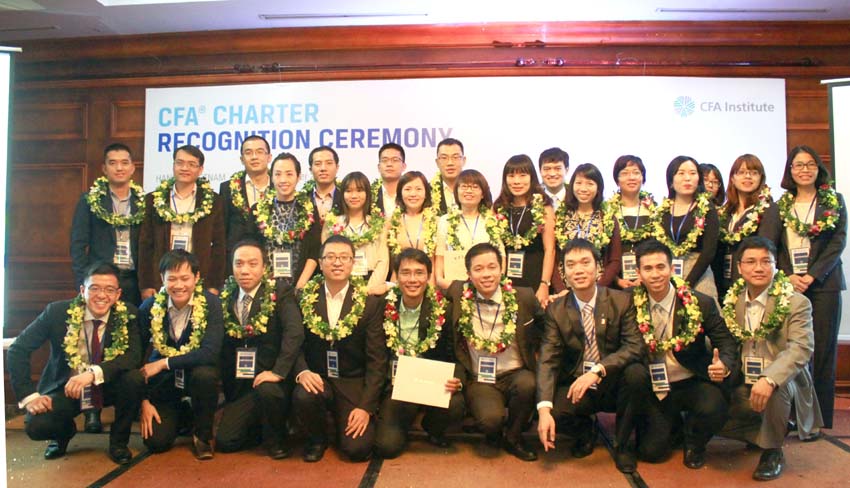 Đại học Ngoại thương TPHCM giành chiến thắng Chung kết cuộc thi Phân tích Đầu tư của Viện CFA tại Việt Nam
