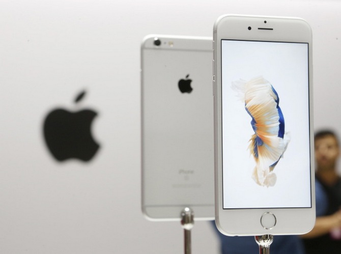 Apple sẽ ra mắt hai mẫu iPhone 9 màn 5.85 inch và 6.46 inch vào năm 2018?