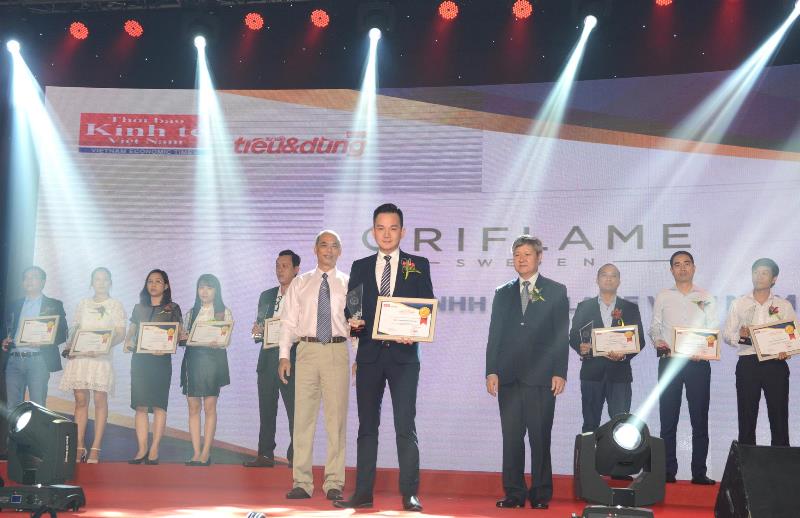 Oriflame Việt Nam được trao giải thưởng Tin & Dùng 2017