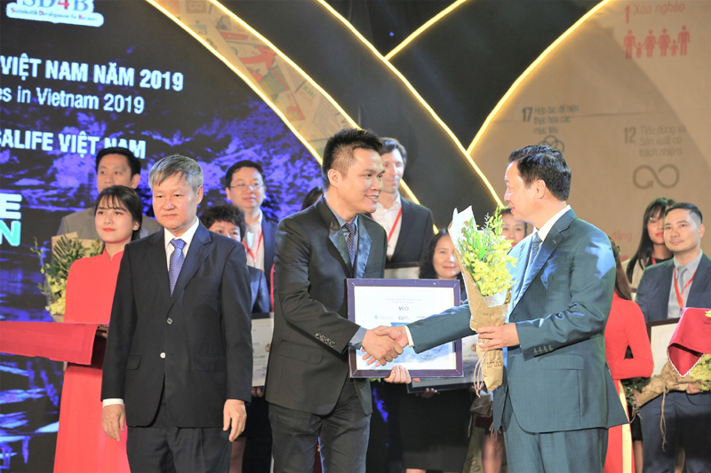 Herbalife Việt Nam vinh hạnh được trao giải thưởng doanh nghiệp bền vững trong ba năm liên tiếp 