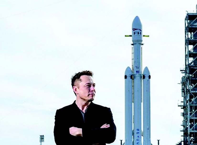 Elon Musk: Gã cuồng và 18 năm hướng về vũ trụ