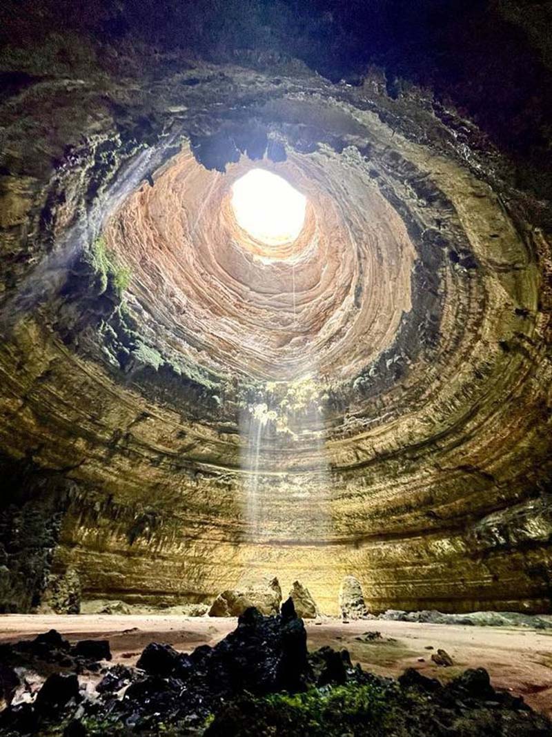 Khám phá “giếng địa ngục” bí ẩn hàng triệu năm tuổi, phát hiện điều kỳ lạ
