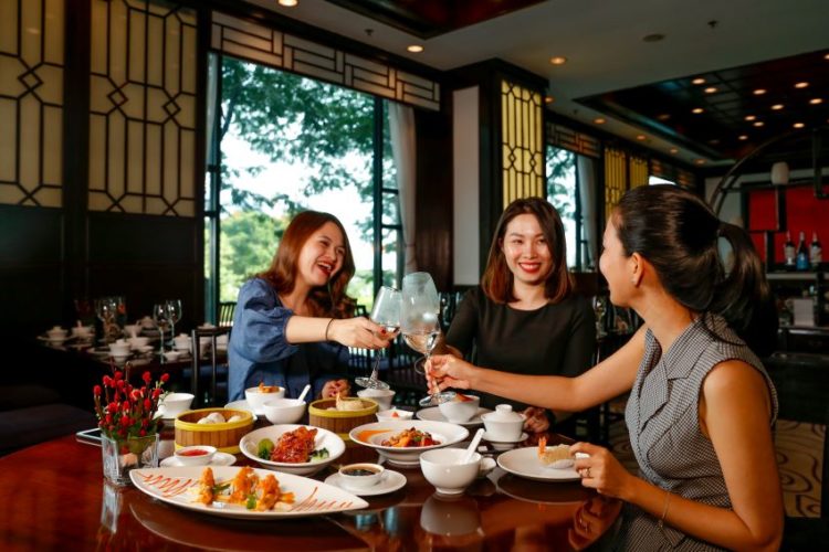 Nhiều ưu đãi tại Renaissance Riverside Hotel Saigon dành cho kỳ nghỉ Lễ 30/4 và 1/5