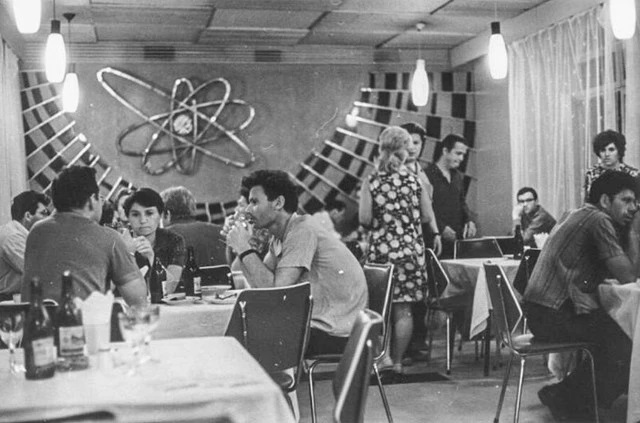 Người Liên Xô từng thường không chọn đi ăn nhà hàng, lý do thật bất ngờ